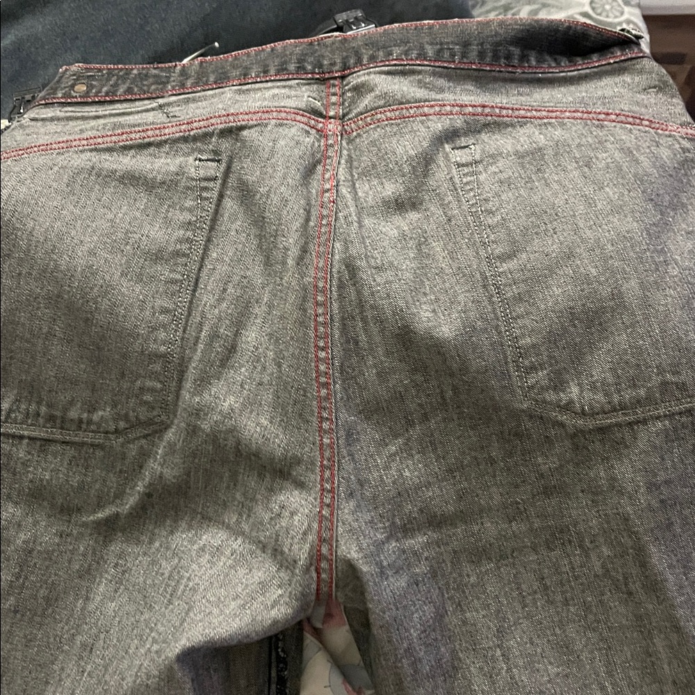 Guess Y2K Men's Dark Gray Jean Shorts size 34 - Picture 9 of 10